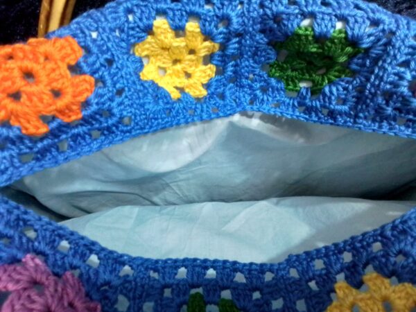Borsa Granny con i colori della Pace - immagine 3
